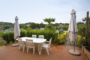House, 2 Bedrooms | Terrace/patio - Villetta Fiore (Portoferraio)
