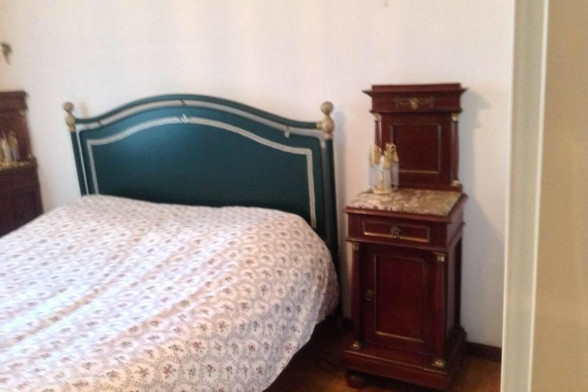 Standaard kamer, 1 tweepersoonsbed, gemeenschappelijke badkamer | Extra bedden (toeslag), wifi (toeslag), beddengoed