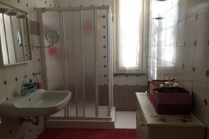 Bathroom - A Pochi Passi dal Mare di Marciana Marina (Marciana Marina)