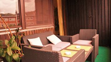 Apartment | Terrace/patio