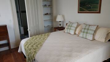 Room (Farmhouse) | Premium bedding, individually decorated, individually furnished, desk