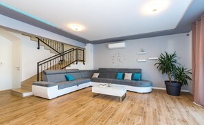 تلفزيون ذكي