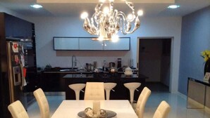 Unclassified image, 4 of 15, button - Villa Triplex Sodade (Praia)