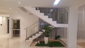 Unclassified image, 2 of 15, button - Villa Triplex Sodade (Praia)