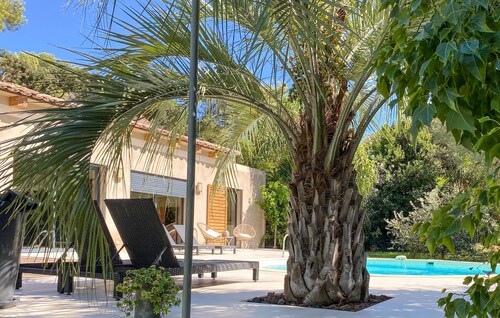 3 bedroom gorgeous home in Giens