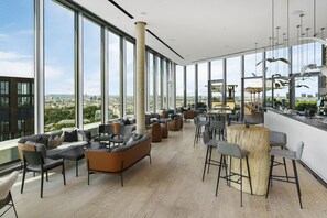 Rooftop bar - ANDAZ VIENNA AM BELVEDERE, BY HYATT (Vienna)