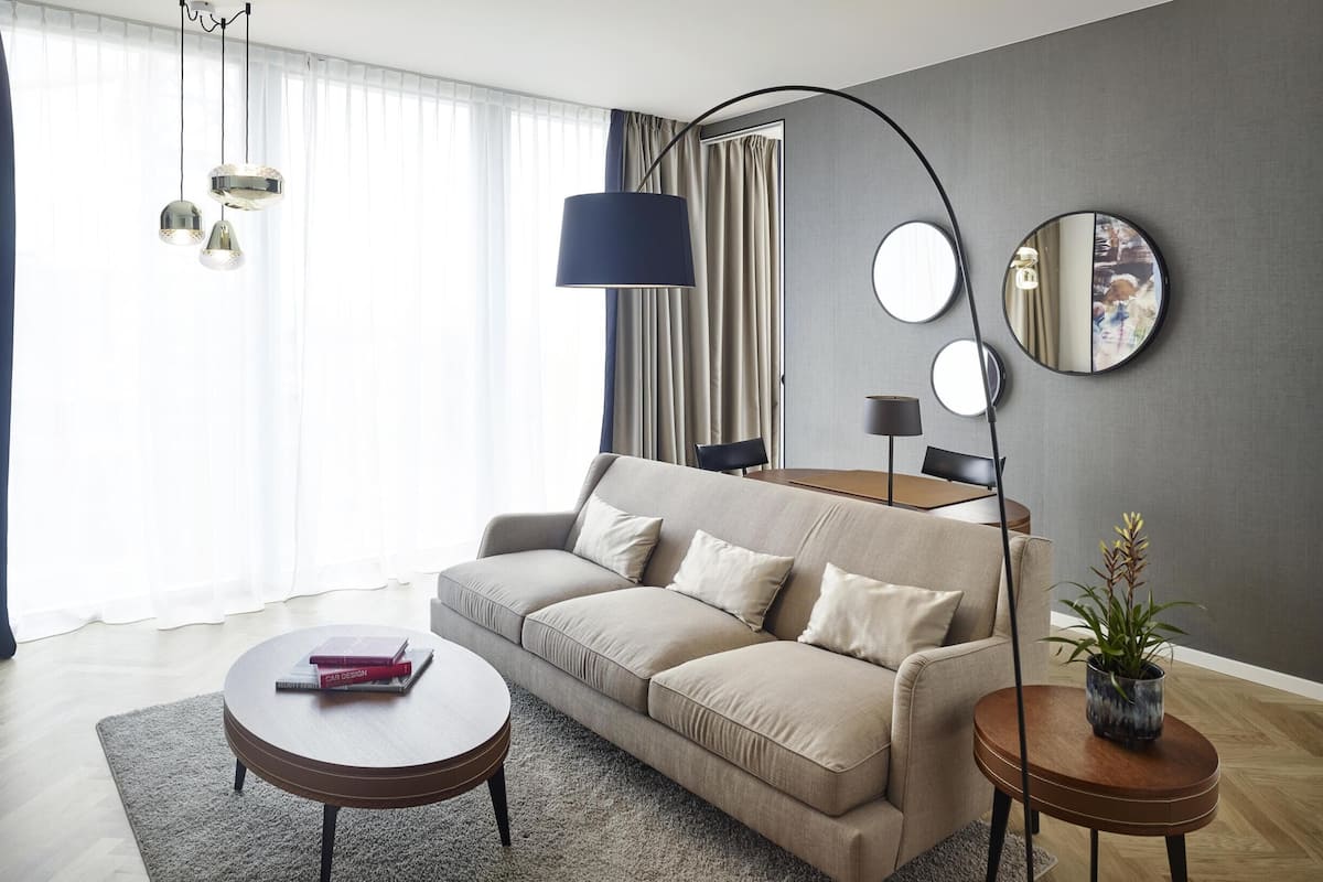 Suite, vue sur le parc (Belvedere) | Literie hypoallergénique, coffre-fort pour ordinateur portable