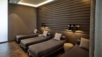 Sauna, 1 treatment room, massages