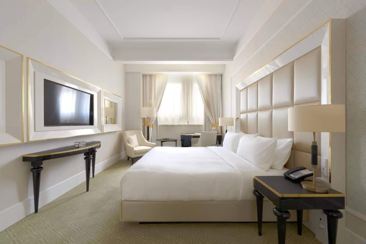Chambre, 1 trÚs grand lit | Draps en coton égyptien, literie de qualité supérieure, surmatelas