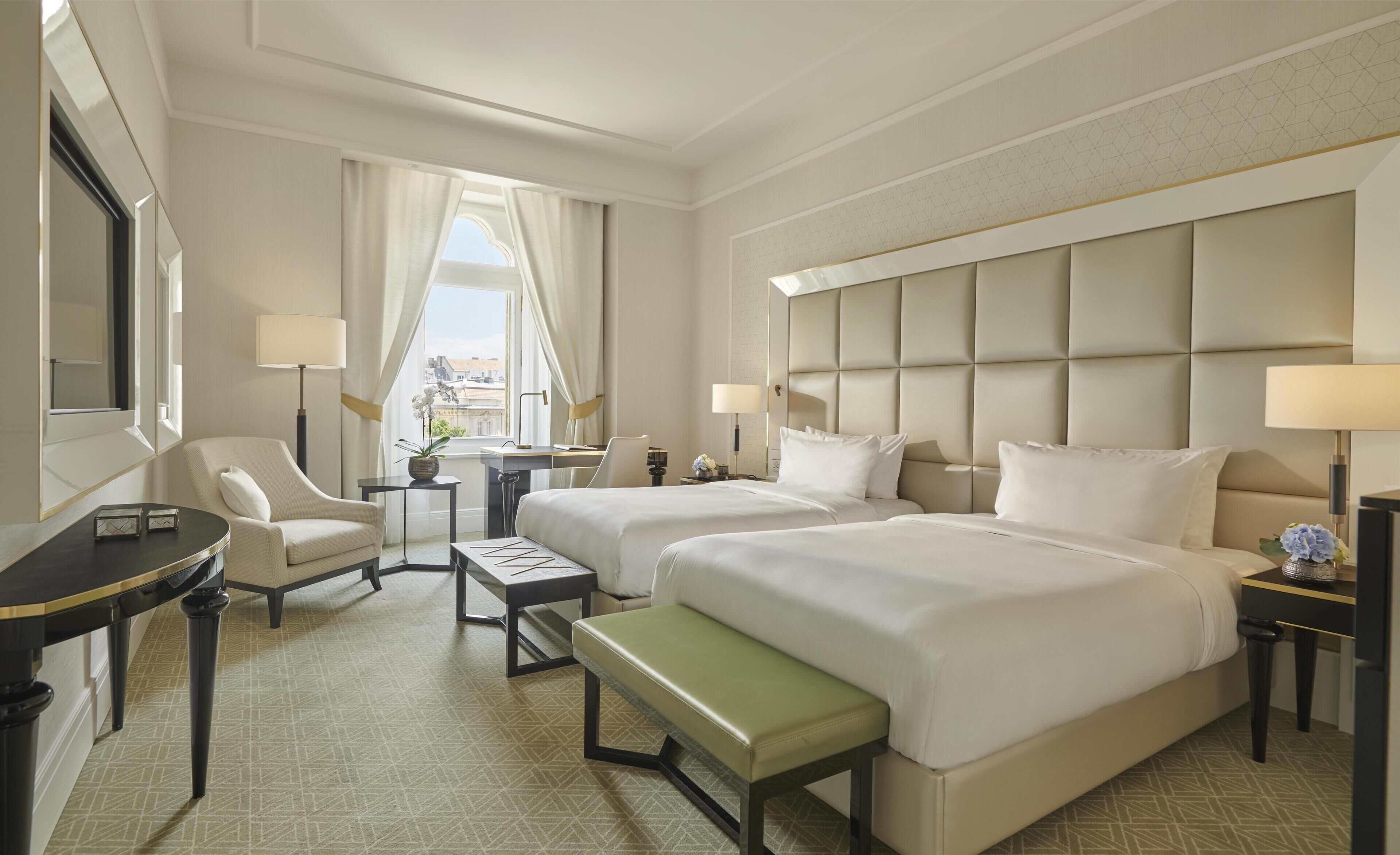 Deluxe Room, 2 Twin Beds, City View | Egyptian cotton sheets, premium bedding, pillowtop beds, minibar