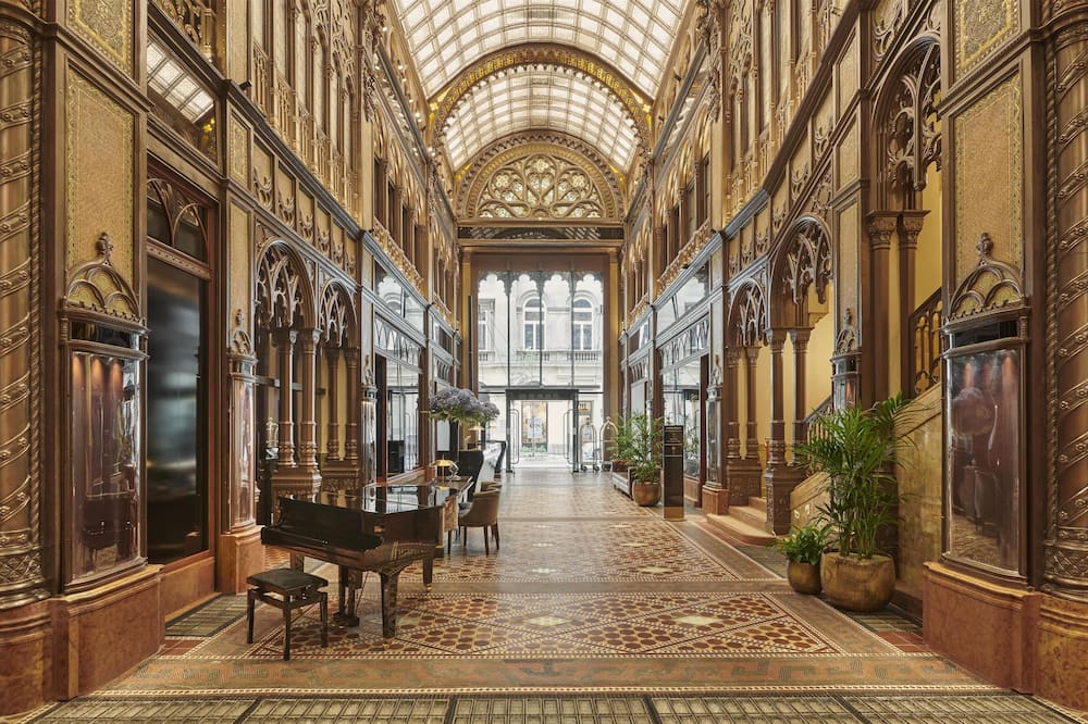 Párisi Udvar Hotel Budapest, part of Hyatt