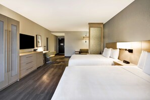 Bureau, espace de travail pour ordinateur portable, rideaux occultants