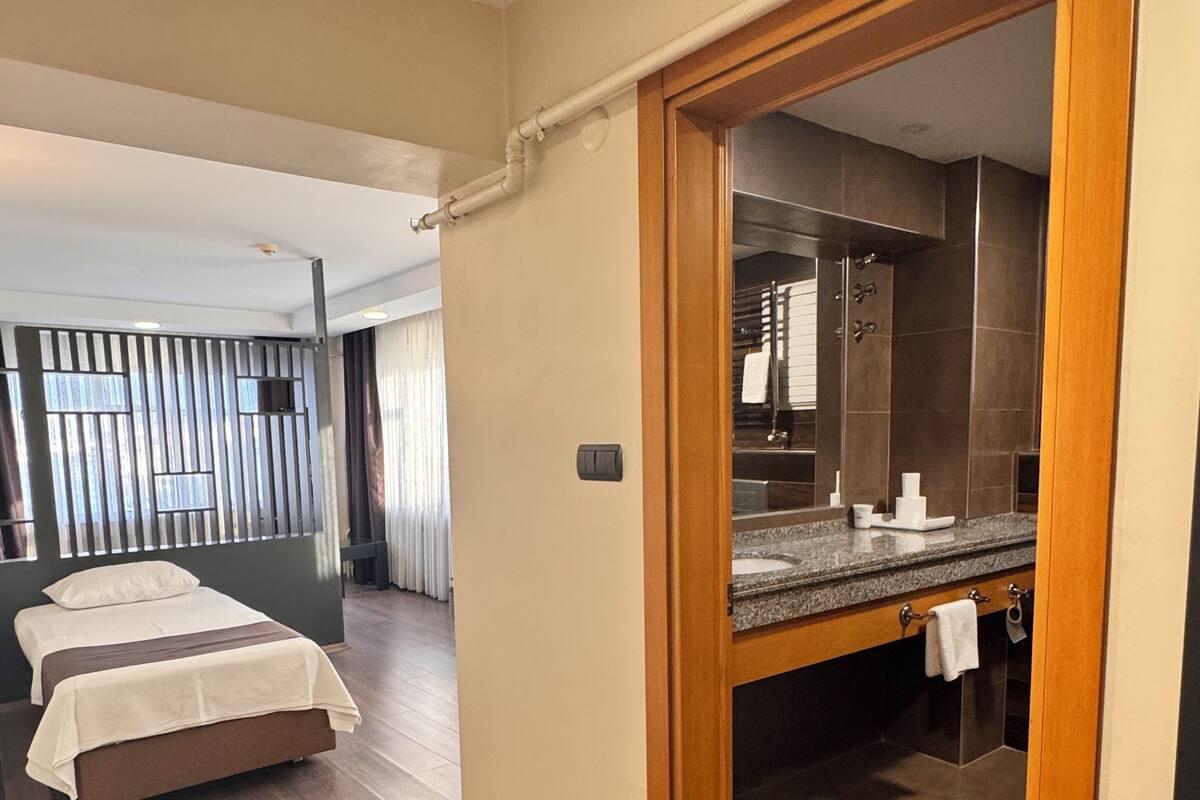 Studio Suite Junior | Két bảo mật tại phòng, truy cập Internet không dây miễn phí 