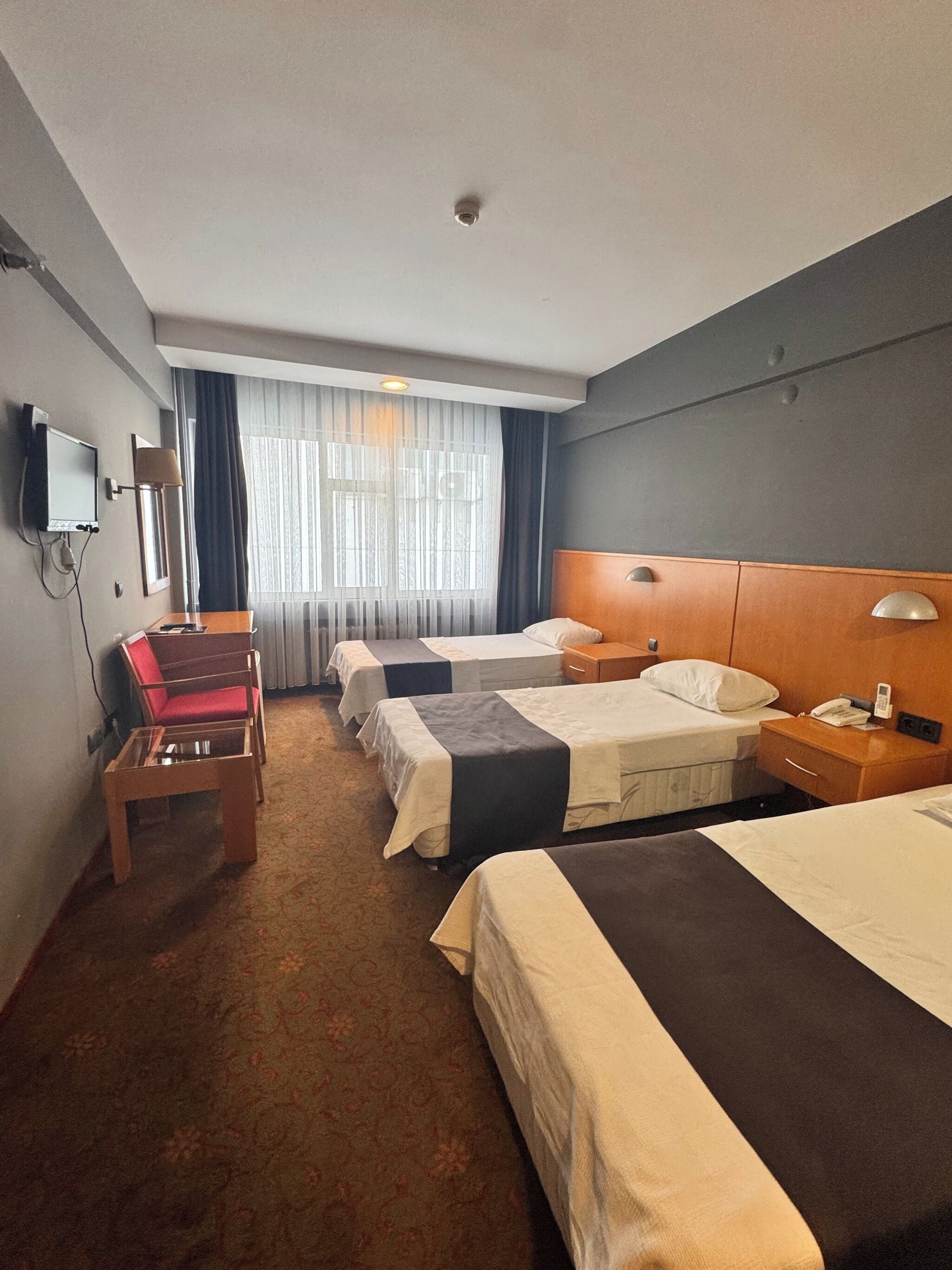 In-room safe, free WiFi, bed sheets