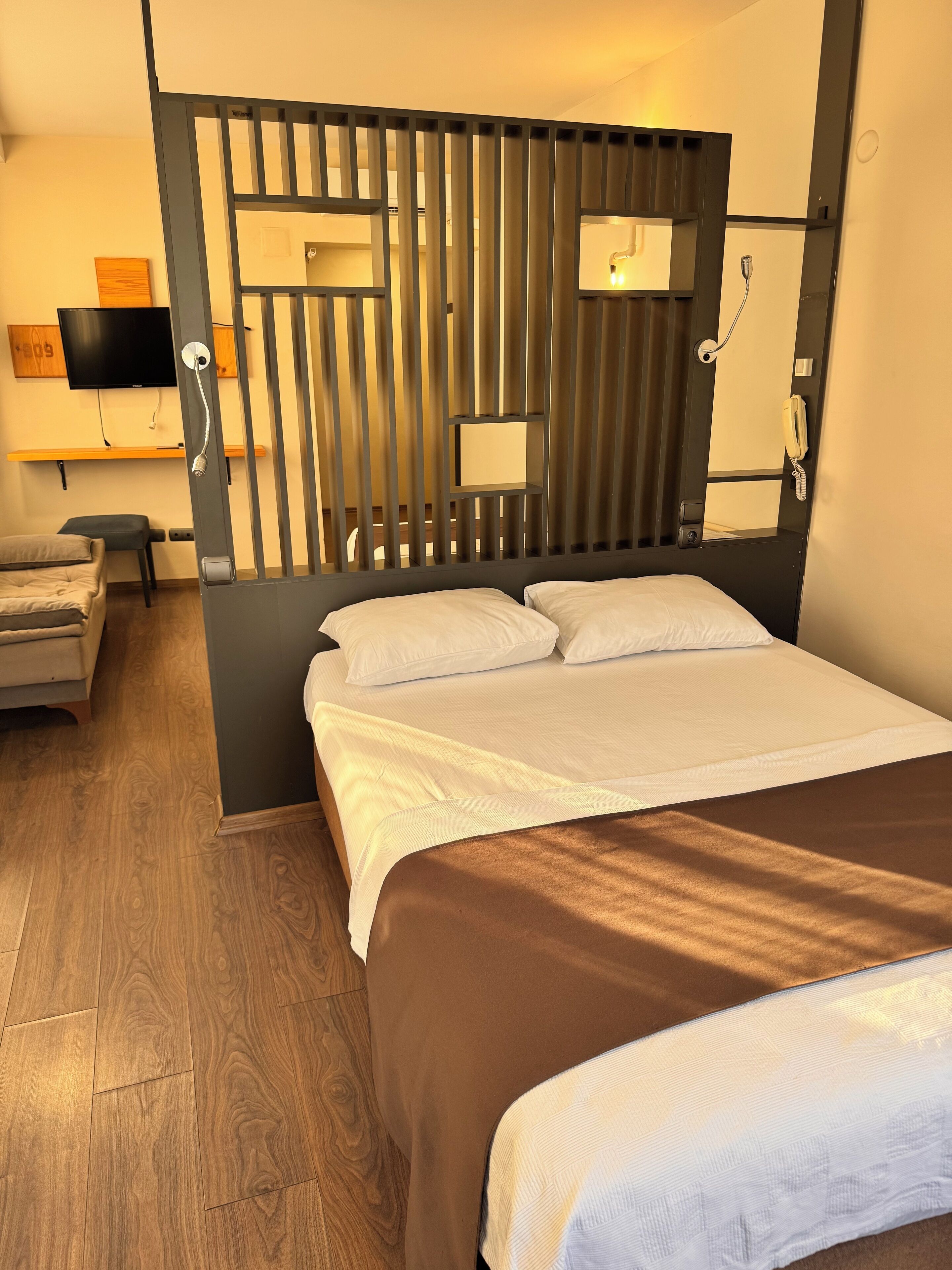 In-room safe, free WiFi, bed sheets