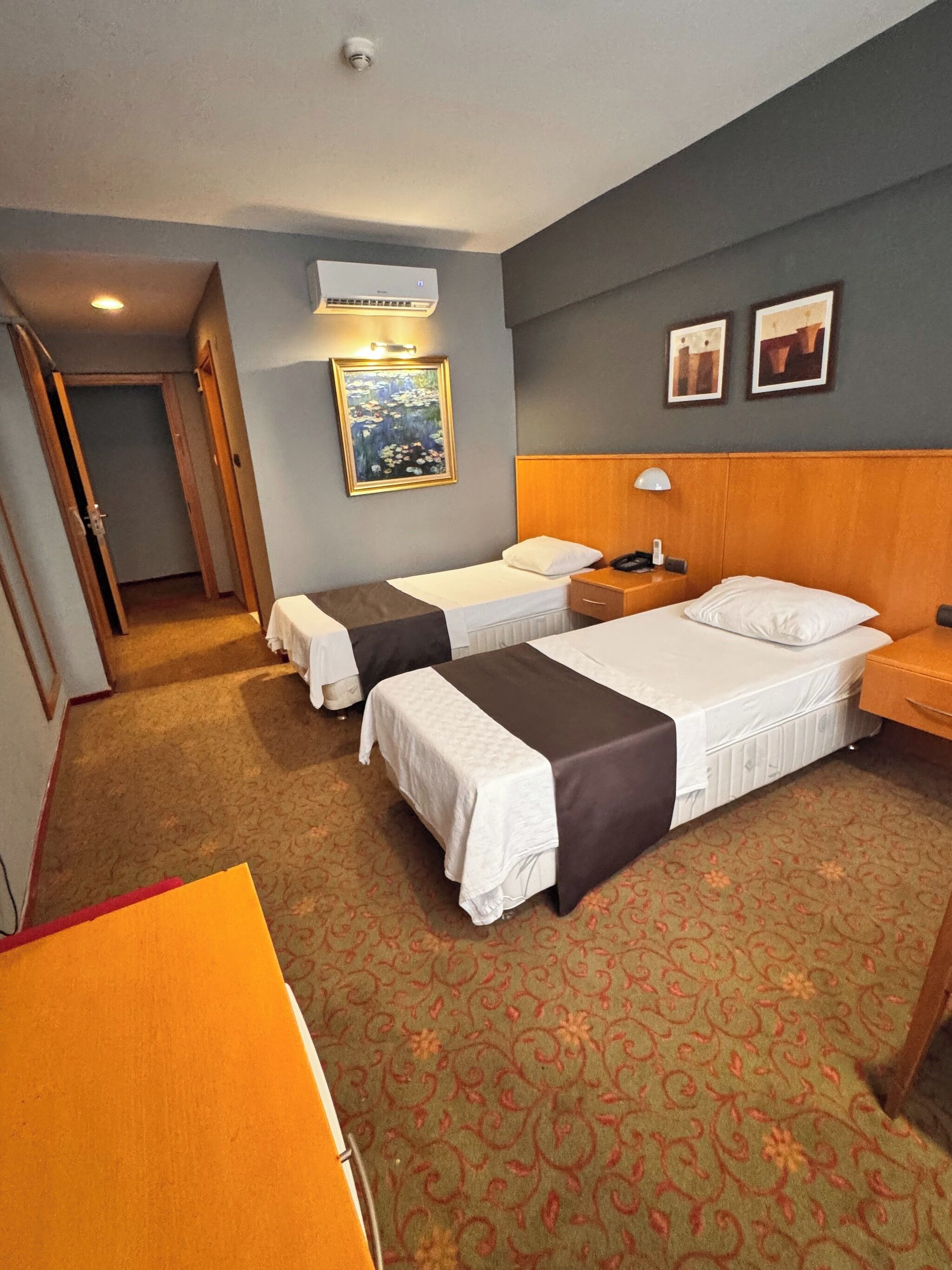 In-room safe, free WiFi, bed sheets