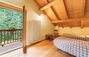 3 Schlafzimmer, Reisekinderbett, kostenloses WLAN, Bettwäsche