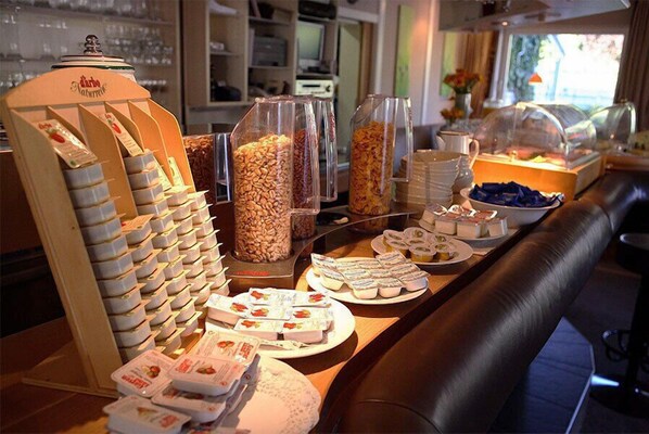 Petit déjeuner buffet compris tous les jours