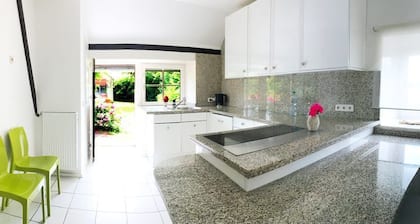 Ferienhaus Villa EMG Düsseldorf Krefeld