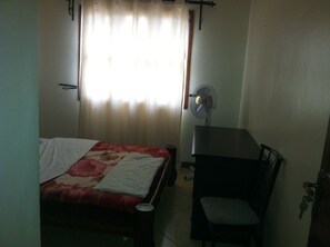 Individually furnished, desk, iron/ironing board, free WiFi - Prestige Resort Cottages (Entebbe)