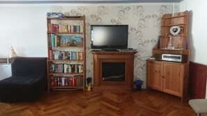 Television - GASTHAUS ENGEL SASBACH (Sasbach am Kaiserstuhl)