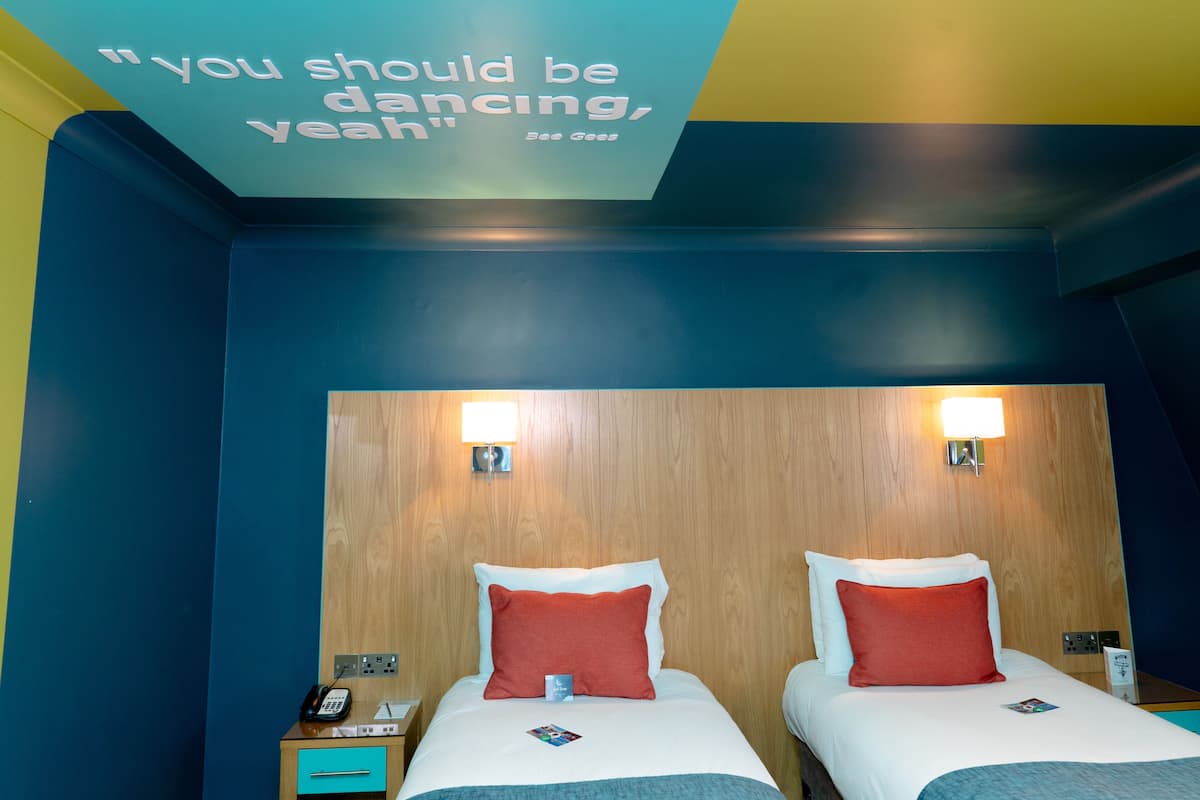 twin room | in-room safe, desk, soundproofing, iron/ironing board