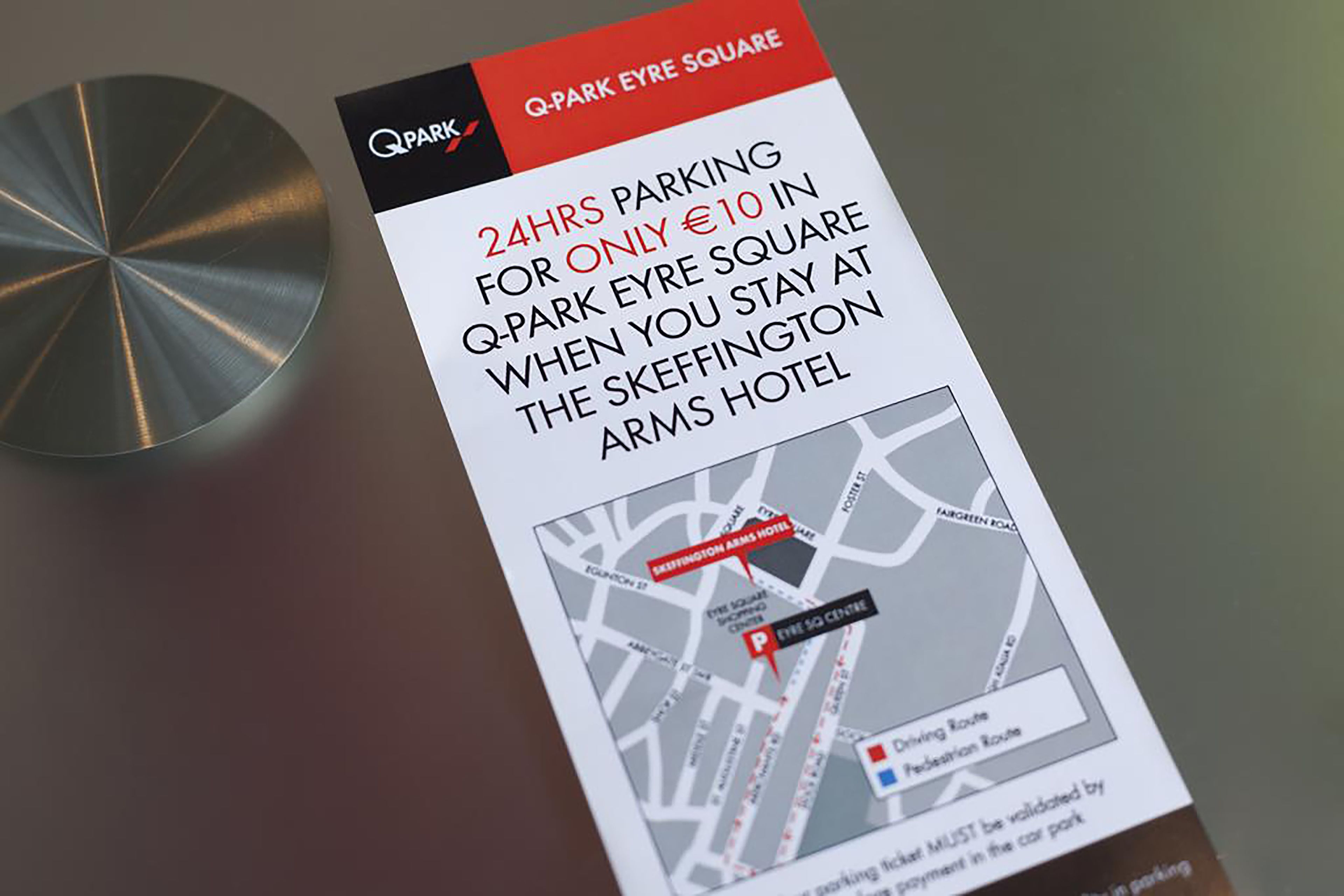 single room | in-room safe, desk, soundproofing, iron/ironing board