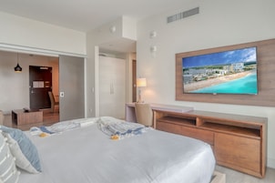 In-room safe, individually decorated, individually furnished, desk