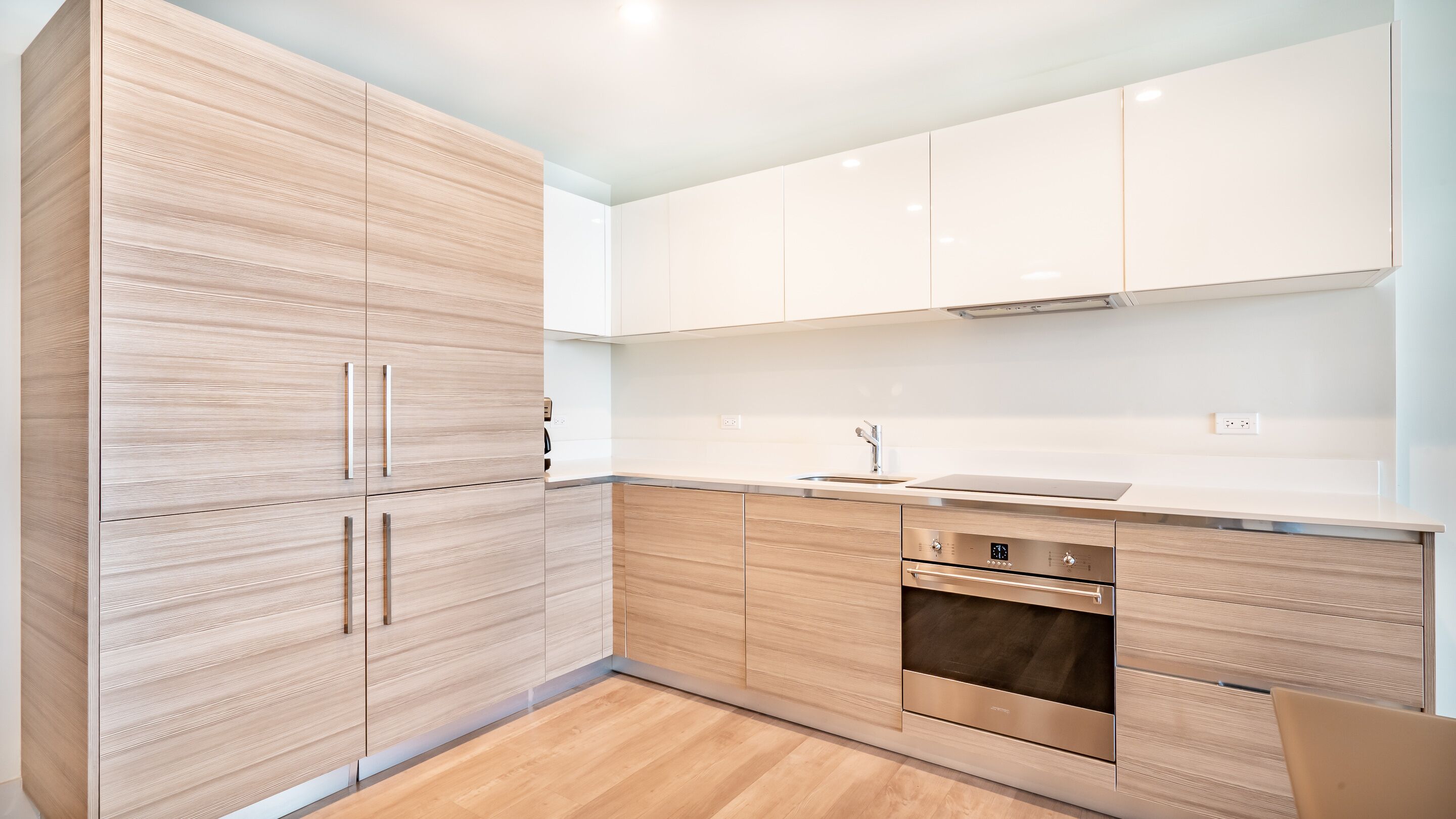 deluxe apartment, 1 bedroom, non smoking, marina view | private kitchen | microwave, coffee/tea maker, electric kettle, toaster