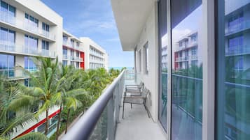Design Condo, 1 Bedroom, Non Smoking | Balcony view