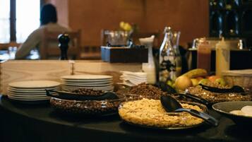 Daily buffet breakfast (CZK 300 per person)