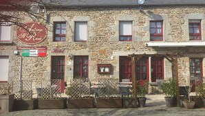 Terrace/patio - Auberge St Roch (Averton)