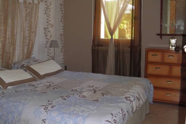 Chambre avec lit de 160