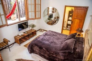 Deluxe-rum | Sängtillbehör av högsta kvalitet, minibar, barnsängar och extrasängar