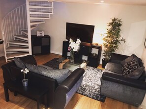 Comfort House, Multiple Beds, Non Smoking | Living area