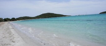 Villa 6 people (8 max), near Porto Vecchio, pool, beach 1km St Cyprien