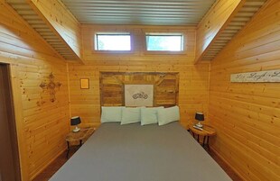 Cabin #2 | 1 bedroom, premium bedding, individually decorated