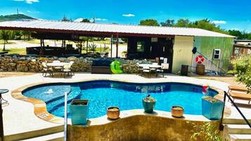 Outdoor pool, pool loungers