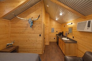 Cabin #7 | Private kitchenette - Al's Hideaway Cabin and RV Rentals LLC (Pipe Creek)