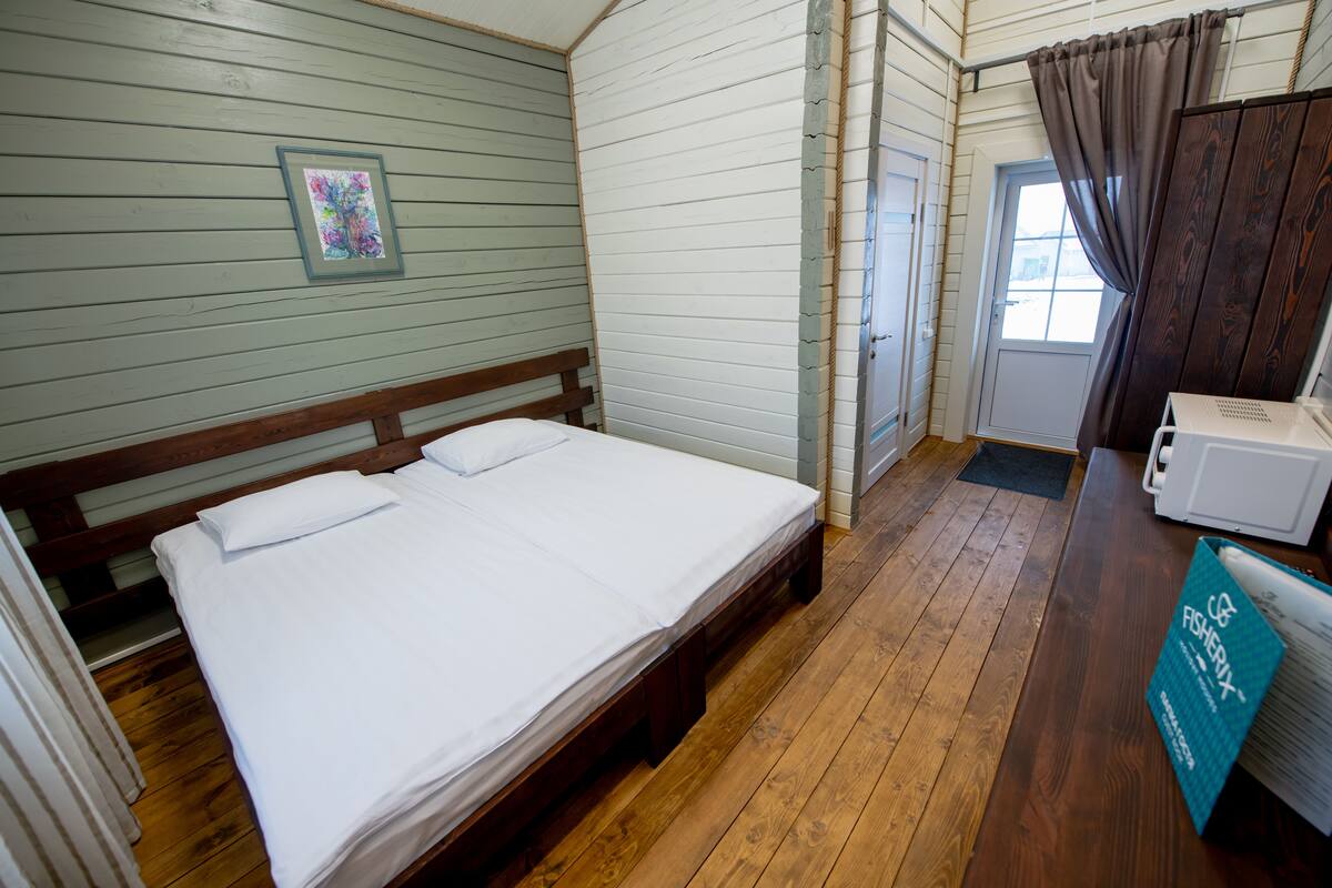 Double Room (Raft) | Desk, iron/ironing board, free WiFi