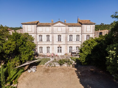 Family castle for 200 years, near Uzès and the Cévennes