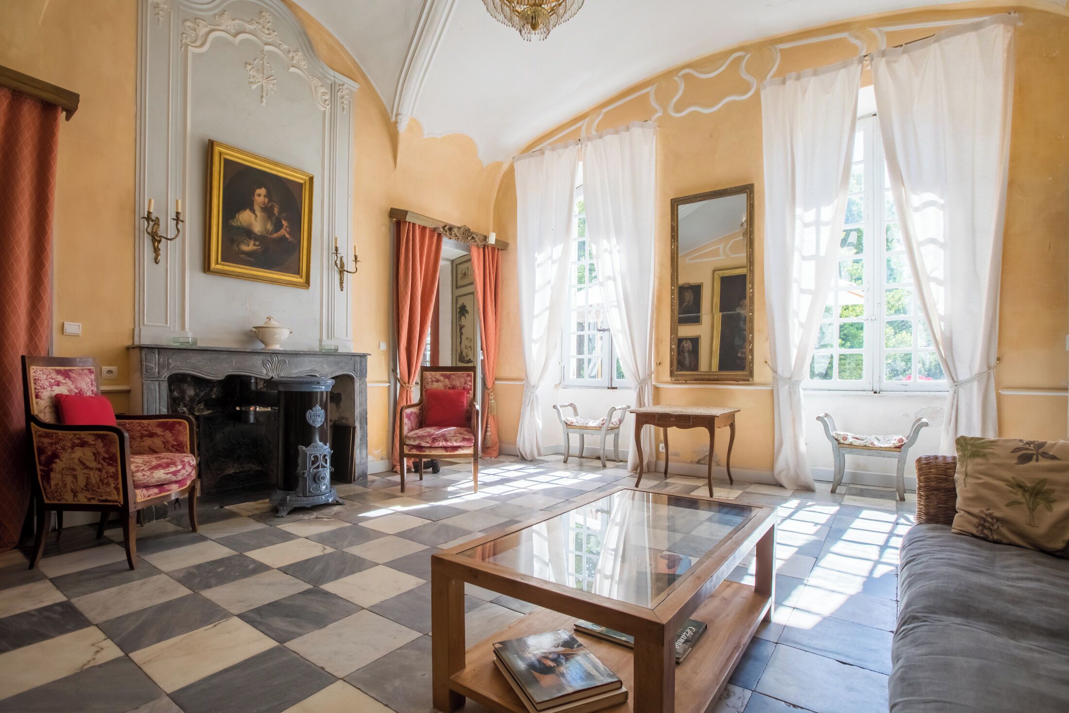 TV, DVD player, ping pong, books