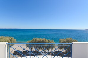 Superior Apartment, Sea View | Balcony - Aliki Studios (Chios)