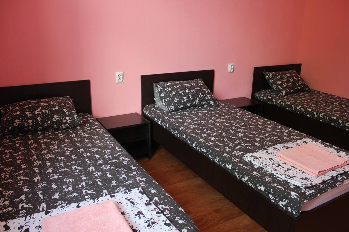 In-room safe, iron/ironing board, free WiFi, bed sheets