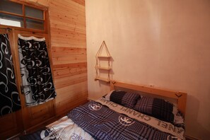 Economy-Doppelzimmer, Gemeinschaftsbad
