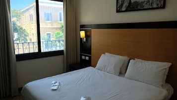 In-room safe, desk, laptop workspace, soundproofing