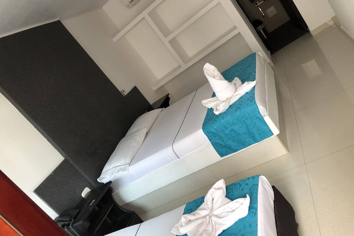 Triple Room, Multiple Beds, Non Smoking