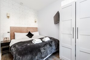 Departamento superior | Decoración personalizada y muebles diferentes 