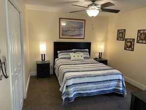 2 bedrooms, iron/ironing board, WiFi, bed sheets - Clean & Comfortable Southern Sands 303 | Right on the beach | Fresh Updates! Walk to dining! (Gulf Shores)