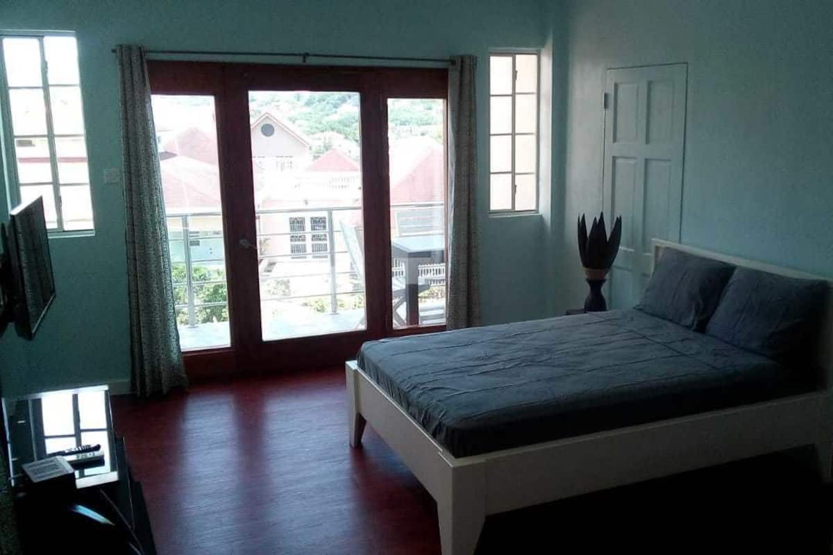 Habitación individual Prestigio, 1 habitación, para no fumadores | Tabla de planchar con plancha y ropa de cama